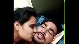 hindi bus sex mms